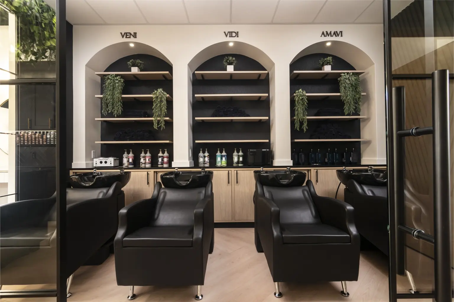 The shampoo room at AMAVI Salon